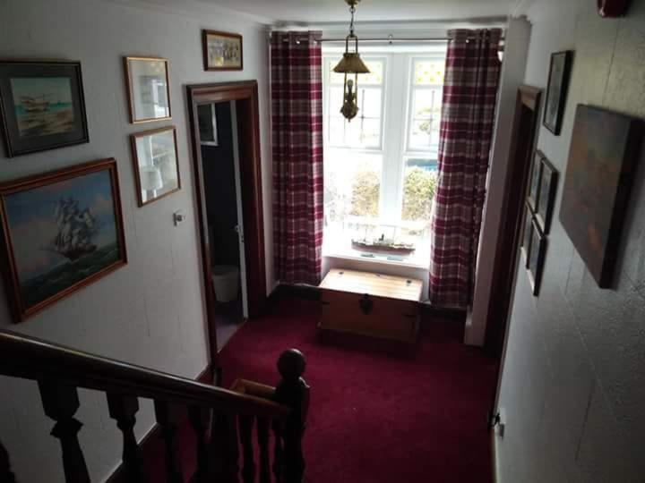 Craig-Y-Mor Hotel คริกเคียธ ภายนอก รูปภาพ